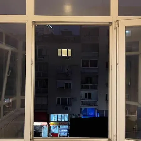 아파트 Cozy, Stylish, And Spacious In Central *