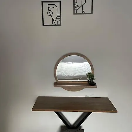 Cozy, Stylish, And Spacious In Central İzmir