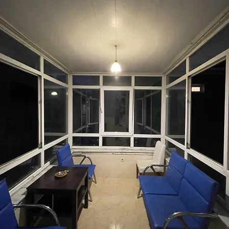 Cozy, Stylish, And Spacious In Central