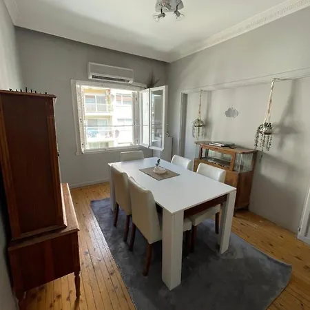 Cozy, Stylish, And Spacious In Central * איזמיר