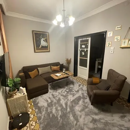 דירה Cozy, Stylish, And Spacious In Central